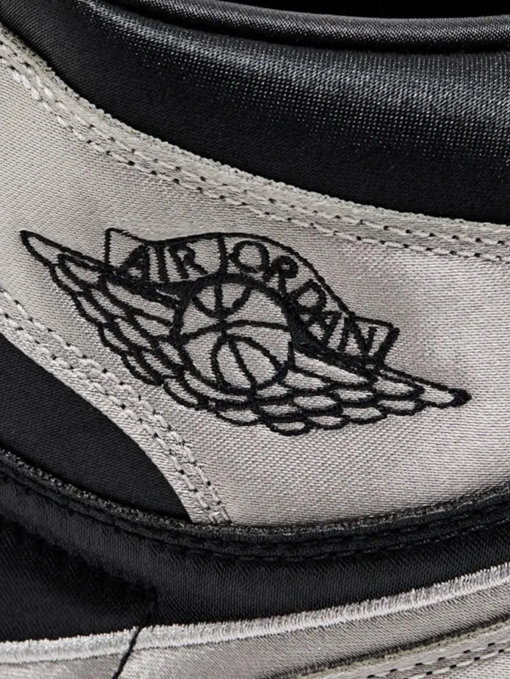 Air Jordan 1 Retro High OG 'Satin Shadow' - 9 - Picture 4 of 8